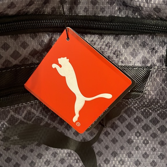 New with Tags The Ultimate Puma Gym Bag - Picture 4 of 6